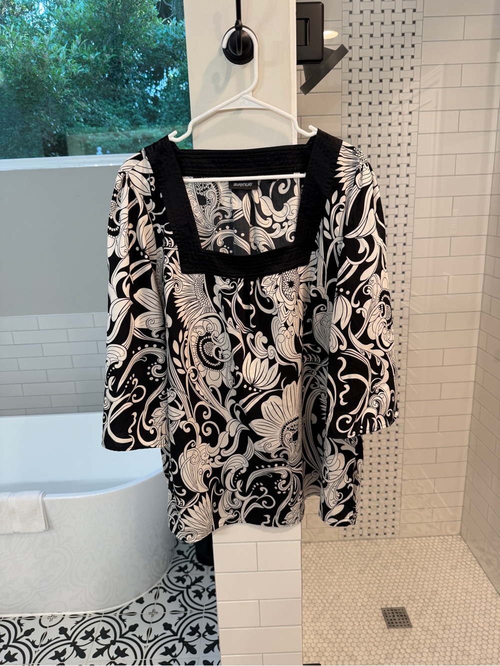 Avenue Blouse